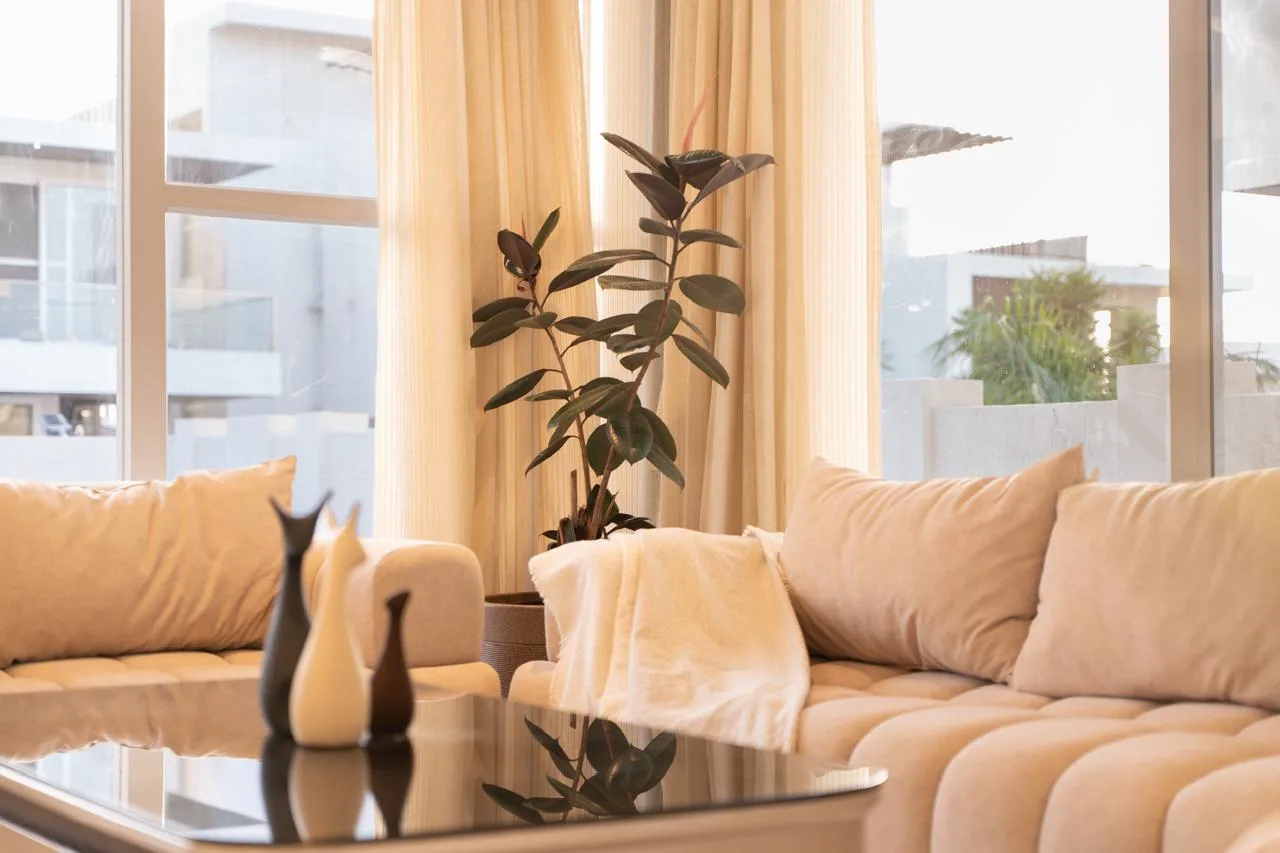 Open-plan salon